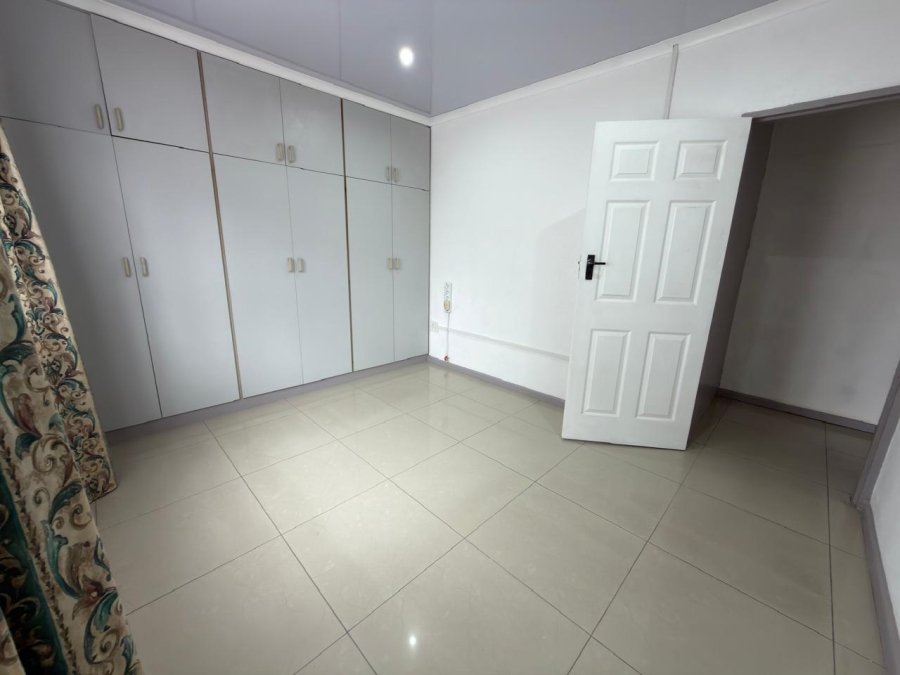 3 Bedroom Property for Sale in Sanddrift Western Cape